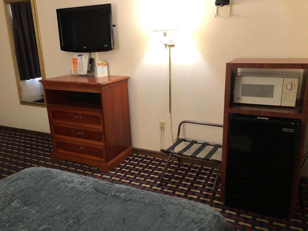 Howard Johnson By Wyndham Perry Ga Экстерьер фото